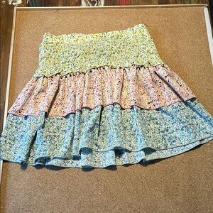 SHEIN Tiered Floral Mini Skirt Small
